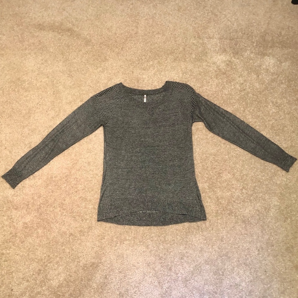 Lightweight sweater